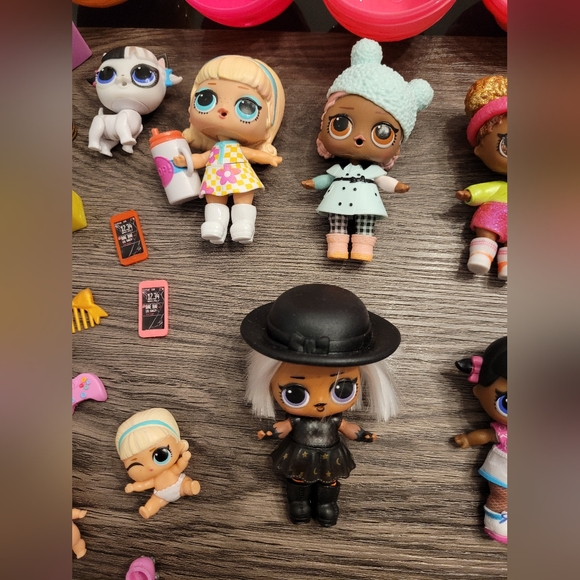 L.O.L. surprises bundle 5 dolls and 6 babies with accessories - Picture 3 of 4